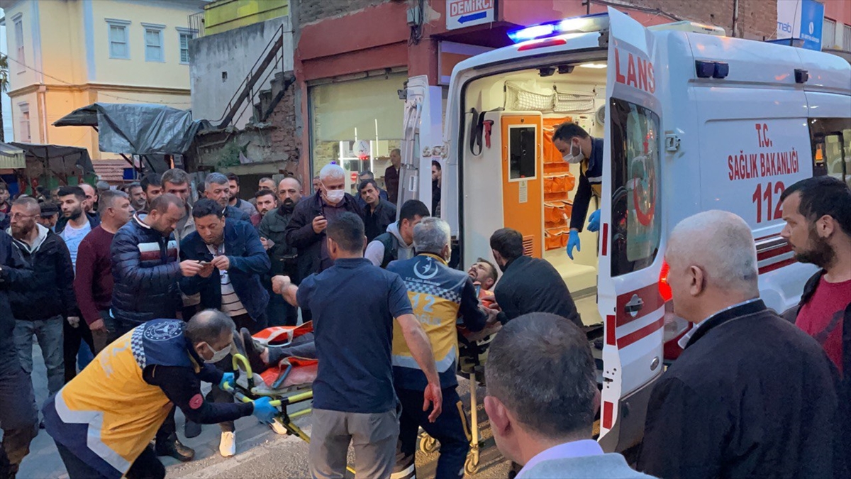 Samsun'da bıçaklı saldırıya uğrayan kişi yaralandı