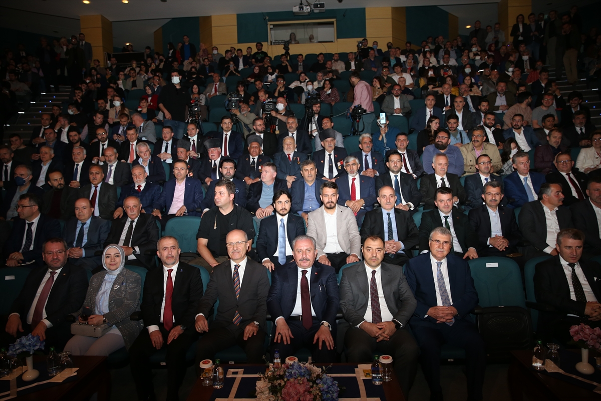 - "Dünyadaki her alandaki değişimlere baktığımızda Türkiye'ye çok büyük görevler