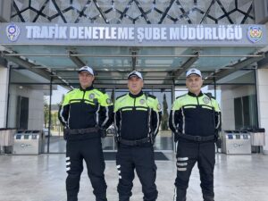 İSTANBUL (AA) – UĞUR İSLAMOĞLU – Kadıköy'de kaza yapan motosiklet