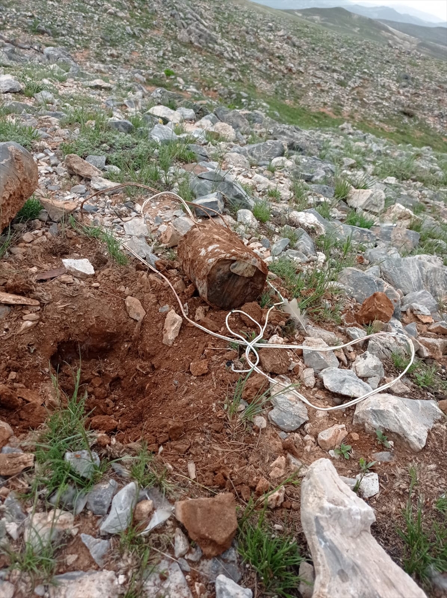 Tunceli'de bulunan el yapımı patlayıcı imha edildi