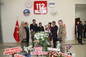 TUNCELİ (AA) – Tunceli'de jandarma personeli gelin ile polis memuru