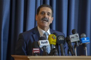 TUNUS (AA) – Tunus'ta hukukçu ve gazetecilerden oluşan aktivistlerin önderliğinde