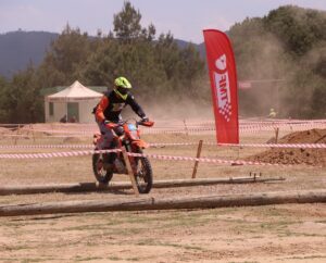 İZMİR (AA) – Türkiye Enduro ve ATV Şampiyonası'nın ilk ayak