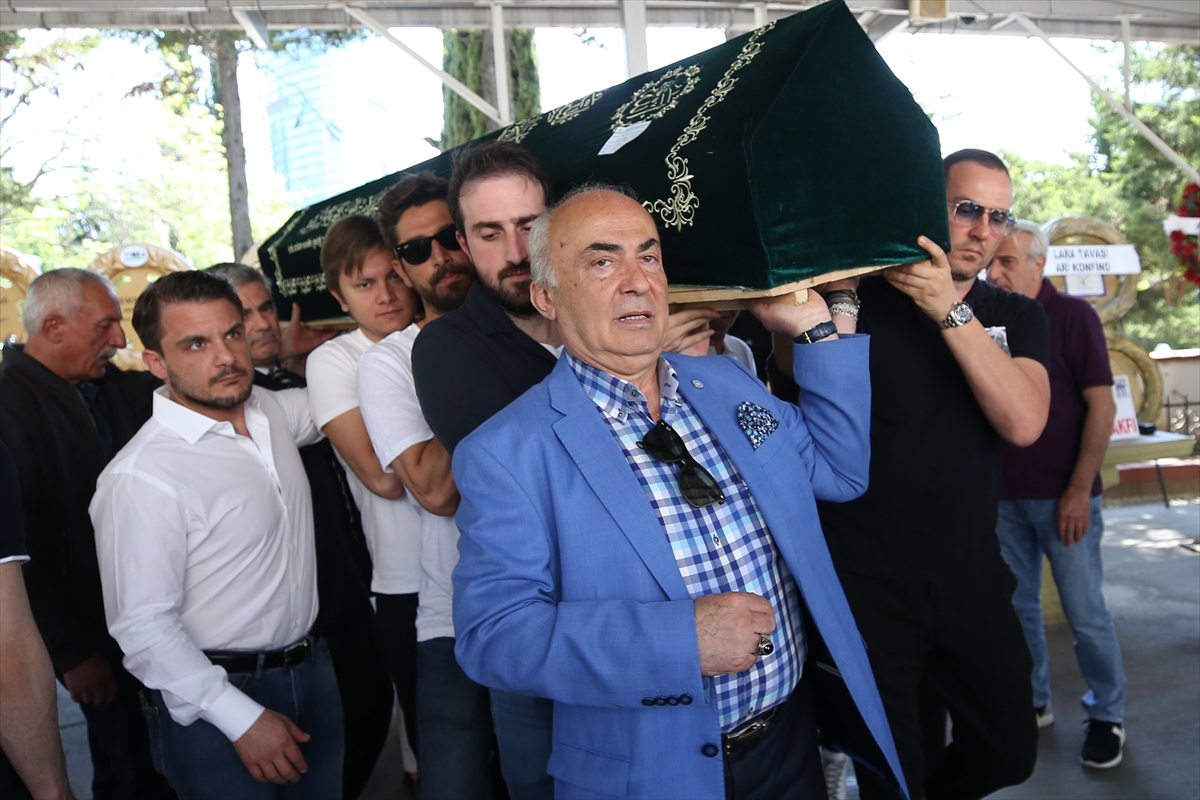 Vefat eden eski AA Hukuk Müşaviri Ataman son yolculuğuna uğurlandı