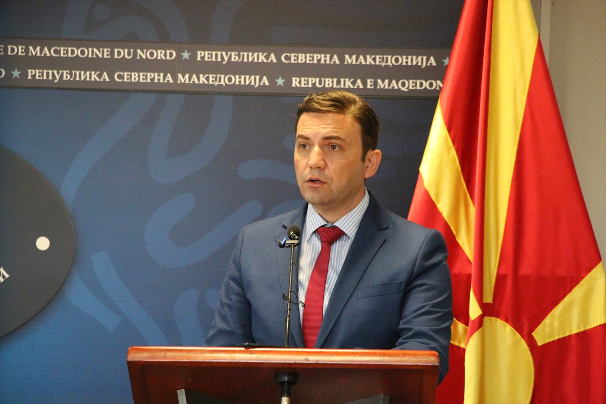 Yunanistan Dışişleri Bakanı, Kuzey Makedonya'da mevkidaşıyla görüştü