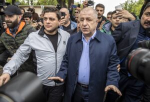 - "Zafer Partisi olarak 'Türk milletinin sığınmacılar ve kaçaklar ülkelerine