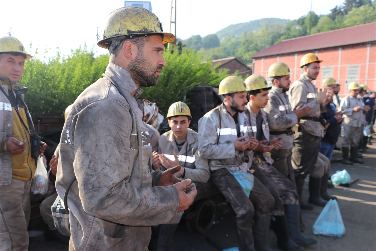 Zonguldak'taki grizu faciasının 12. yılında hayatını kaybedenler anıldı