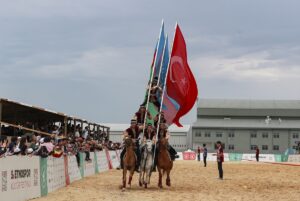 - Azerbaycan Atlı Dans Ekibi'nin şovu, organizasyonun en ilgi çeken