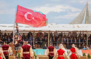 - Hazine ve Maliye Bakanı Nureddin Nebati, etkinlik alanlarını ziyaret