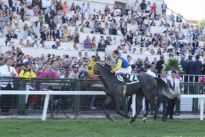 İSTANBUL (AA) – Emrah Karamazı'nın sahibi olduğu ve jokeyliğini Özcan