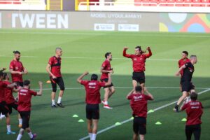 İZMİR (AA) – UEFA Uluslar C Ligi 1. Grup dördüncü