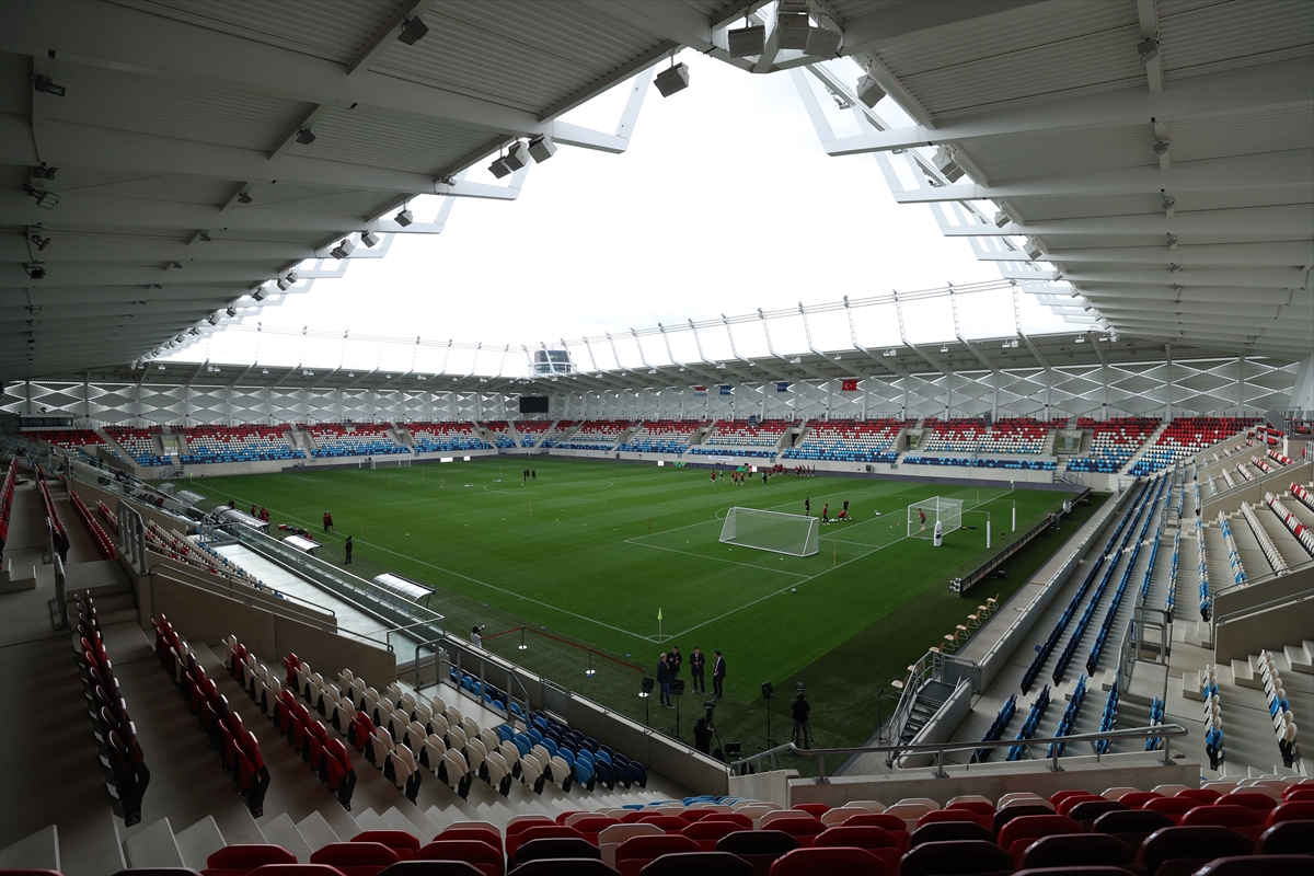 A Milli Futbol Takımı, Lüksemburg ile yapımı 10 ay önce tamamlanan stadyumda karşılaşacak