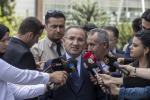 ANKARA (AA) – Adalet Bakanı Bekir Bozdağ, Kadıköy'deki izinsiz gösteri