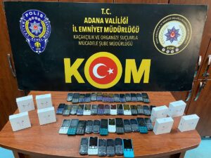 - Polisin düzenlediği operasyonda 4 şüpheli gözaltına alındı