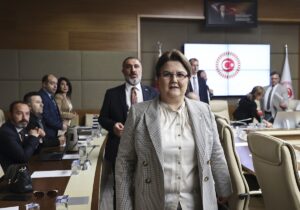 TBMM (AA) – Aile ve Sosyal Hizmetler Bakanı Derya Yanık,