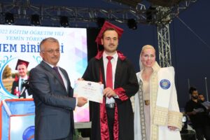 ANTALYA (AA) – Akdeniz Üniversitesi Tıp Fakültesi tarafından 2021-2022 akademik