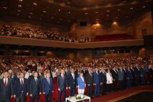 İSTANBUL (AA) – Milli Eğitim Bakanı Mahmut Özer, "2022 yılında