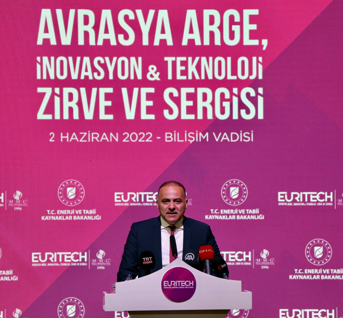 Bakan Yardımcısı Sayan, Kocaeli'de “İnovasyon ve Teknoloji Zirvesi”nde konuştu: