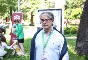 - Programda yardımcı köpekler görme engelli bireylere rehberlik etti