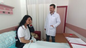 ZONGULDAK (AA) – Zonguldak'ta böbreğinde 3,5 santimetrelik taş tespit edilen