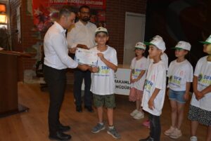 - Şırnak'ın Silopi ilçesindeki Koç İlkokulunda sınıflara ve bahçeye yerleştirilen,