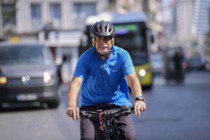 İSTANBUL (AA) – GÜLSELİ KENARLI – Bisiklet kullanmaya çocuk yaşta