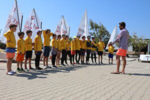 İZMİR (AA) – ALİ KORKMAZ – Yelken sporuyla uğraşmak isteyenlerin