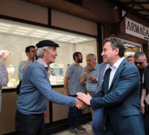 BOLU (AA) – DEVA Partisi Genel Başkanı Ali Babacan, Bolu'da