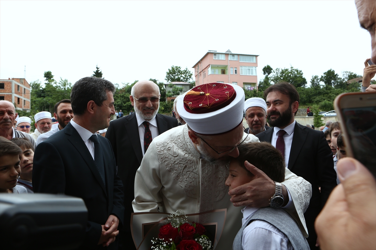 Diyanet İşleri Başkanı Erbaş, Trabzon'da hafızlık icazet törenine katıldı: