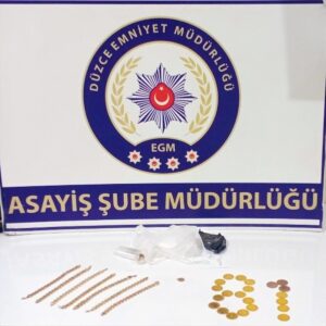 DÜZCE (AA) – Düzce ve İstanbul'da gasp, yağma ve hırsızlık