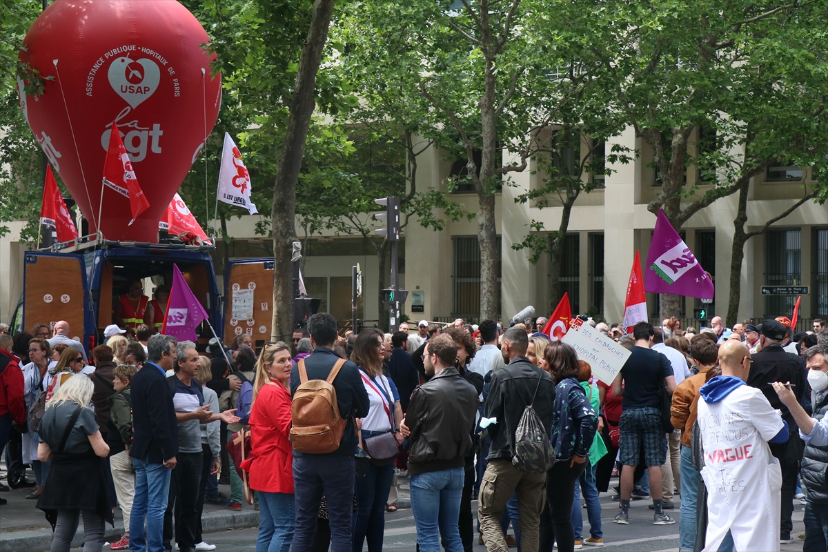 PARİS (AA) – Fransa'da personel ve finansman eksikliğine, kamu hastanelerinde