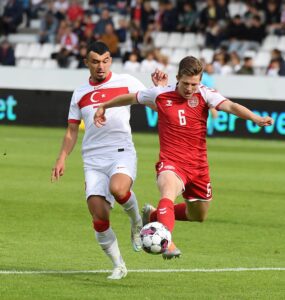 - Danimarka: 3 - Türkiye: 2