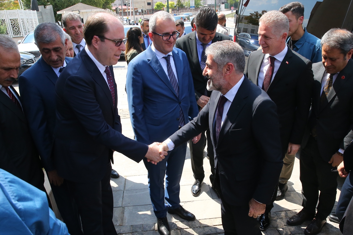 Hazine ve Maliye Bakanı Nebati, Gaziantep Valiliğini ziyaret etti