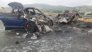 BALIKESİR (AA) – İstanbul-İzmir otoyolunun Balıkesir bölümünde meydana gelen zincirleme