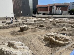 İZMİR (AA) – İzmir Valisi Yavuz Selim Köşger, Türkiye'nin ilk