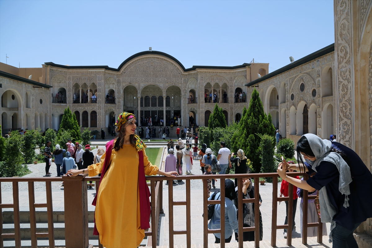 Kadim İran mimarisinin şaheserlerinden biri: Tabatabai Evi