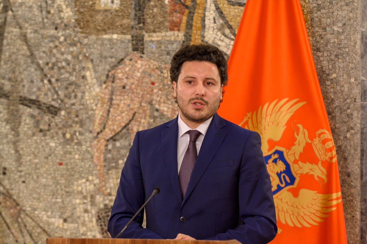 Karadağ Başbakanı Abazovic, halka “tasarruf” çağrısı yaptı