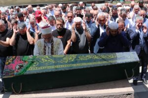 SAMSUN (AA) – Kastamonu İl Müftüsü Mustafa Bilgiç'in, 79 yaşında