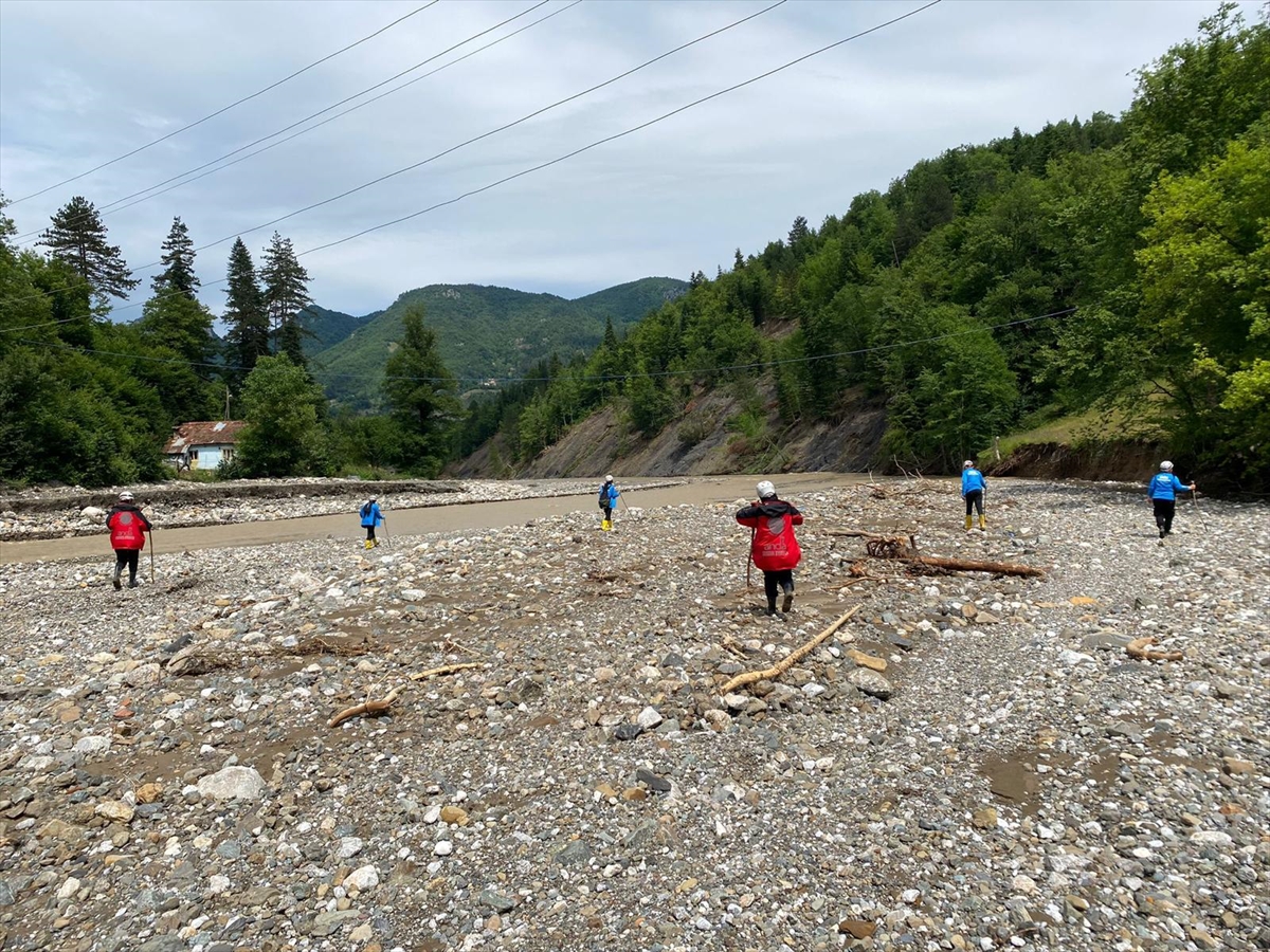 KASTAMONU (AA) – Kastamonu'da etkili olan sağanağın ardından Küre ilçesinde
