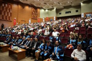 KAYSERİ (AA) – Kayseri Üniversitesi (KAYÜ) Uygulamalı Bilimler Fakültesi'nde mezuniyet