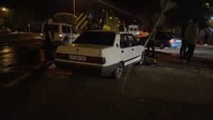 KAYSERİ (AA) – Kayseri'nin Melikgazi ilçesinde kaza yapan otomobilin sürücüsü