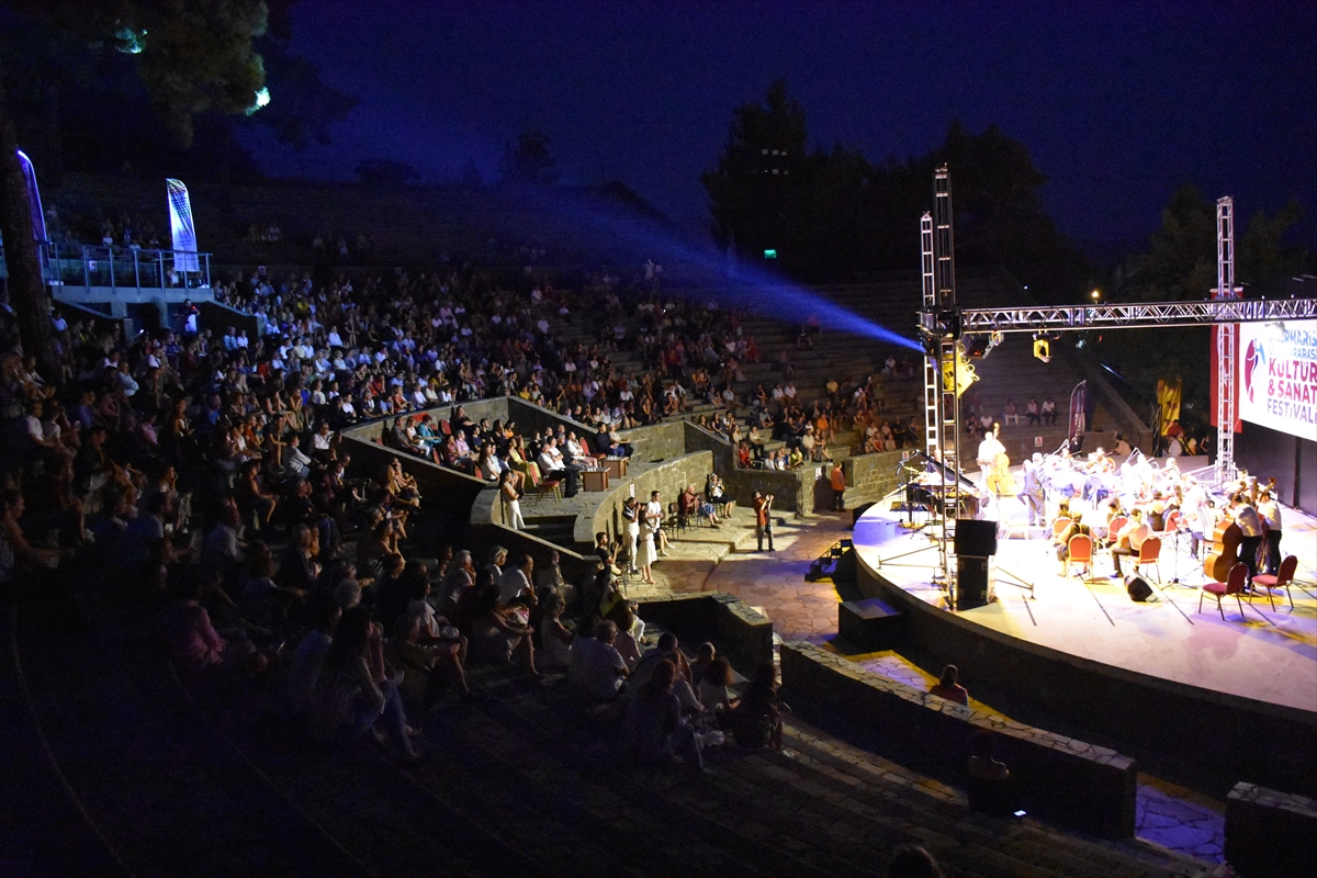 Kerem Görsev Trio, Marmaris'te sahne aldı