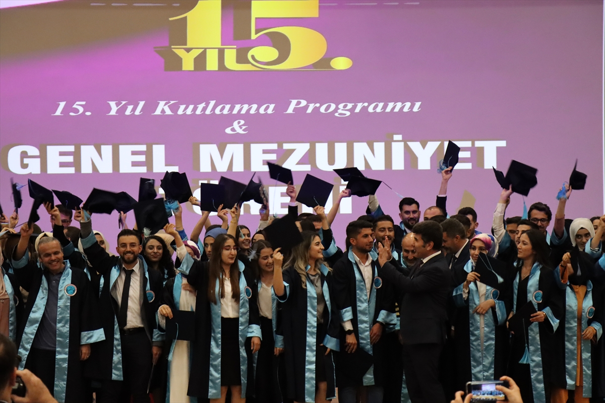 Kilis 7 Aralık Üniversitesi'nde mezuniyet töreni düzenlendi