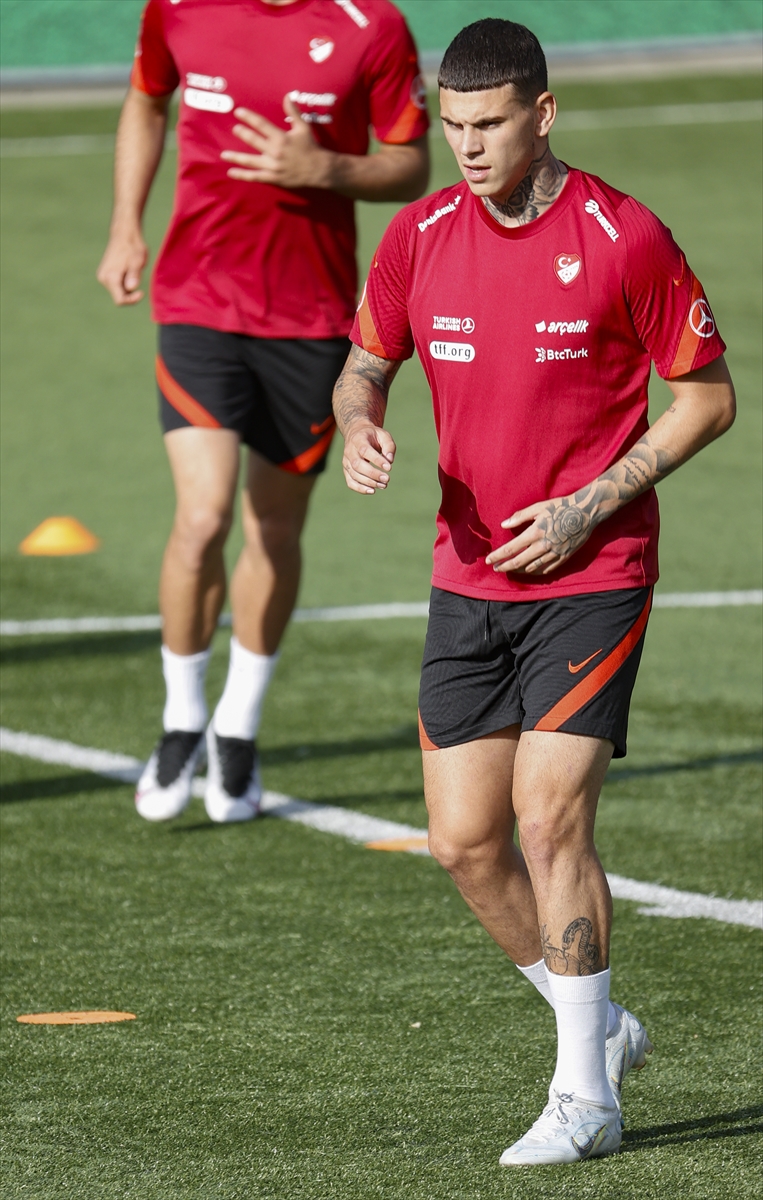 - Antrenmana sakatlıkları bulunan Cengiz Ünder, Enes Ünal ve Rıdvan