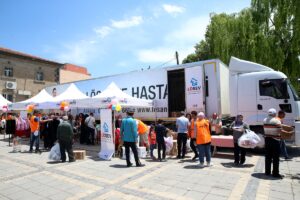 KAYSERİ (AA) – Lösemili Çocuklar Vakfı'nın (LÖSEV) lösemili ailelere yardım