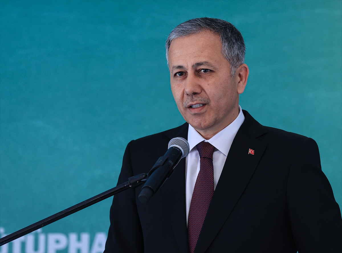 Milli Eğitim Bakanı Özer, İhsan Fazlıoğlu Kütüphanesi'nin açılışına katıldı:
