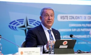- Akar, NATO Parlamenter Asamblesi toplantısında Türkiye aleyhinde söylemlerde bulunan