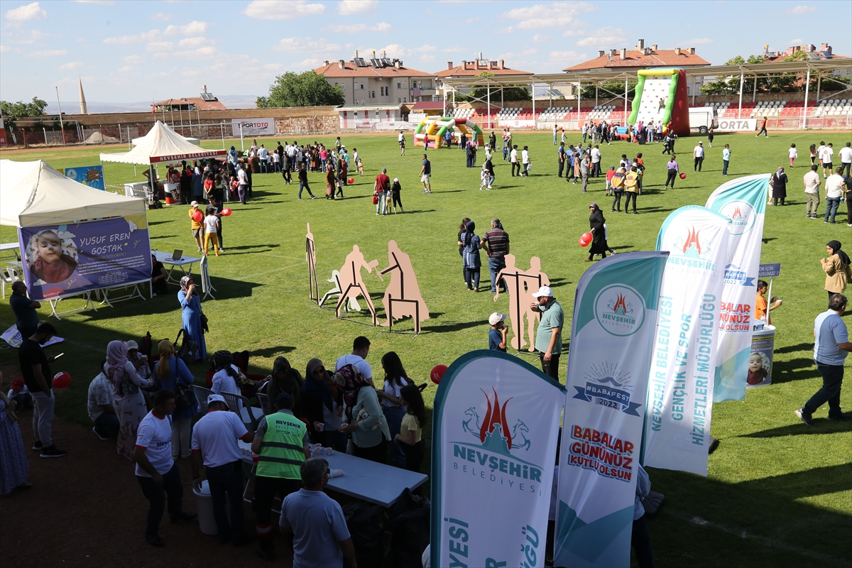 Nevşehir'de düzenlenen “Babafest”te çocuklar ve babaları yarıştı