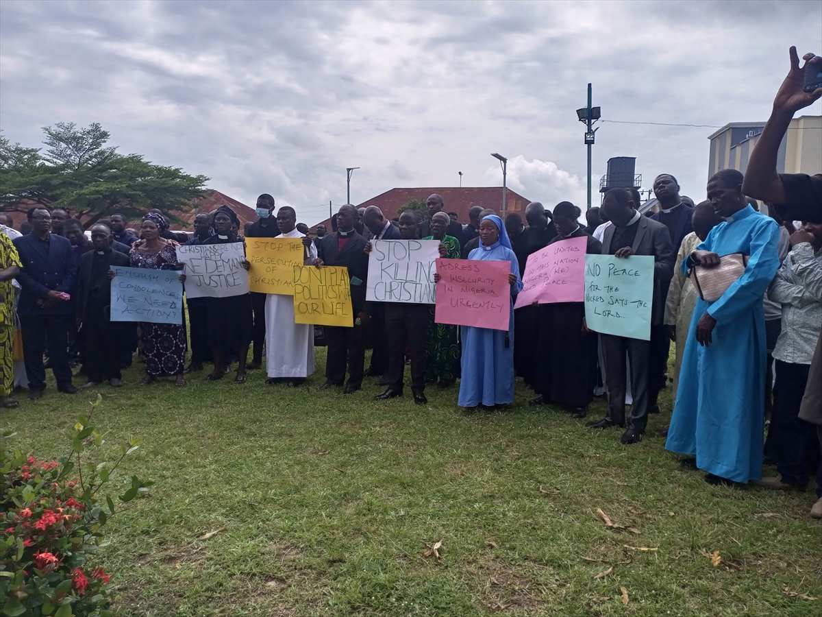 Nijerya'da, dün düzenlenen kilise saldırısı protesto edildi