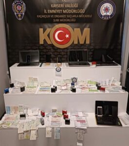 KAYSERİ (AA) – Kayseri merkezli 5 ilde düzenlenen operasyonda, paravan